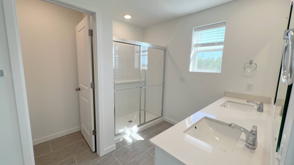 Townhouse for rent at 14473 103rd Place N, Osseo, MN 55369