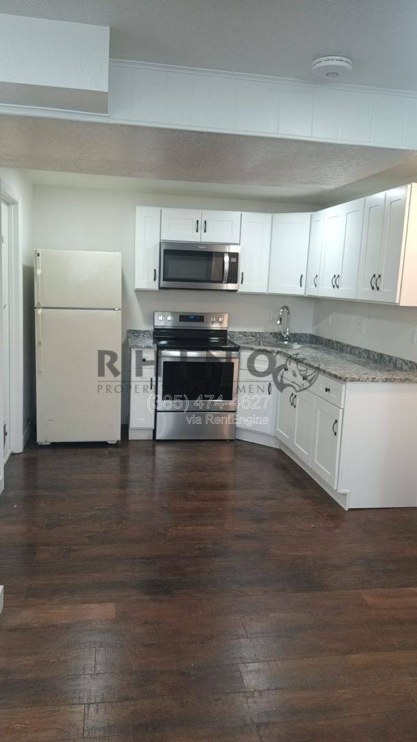 House for rent at 983 E Dry Gulch Circle, Sandy, UT 84094