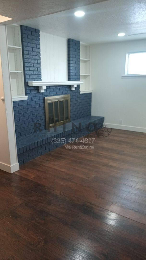 House for rent at 983 E Dry Gulch Circle, Sandy, UT 84094