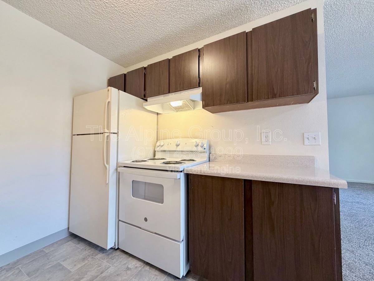 Apartment for rent at 13341 SW 17th St, Beaverton, OR 97008