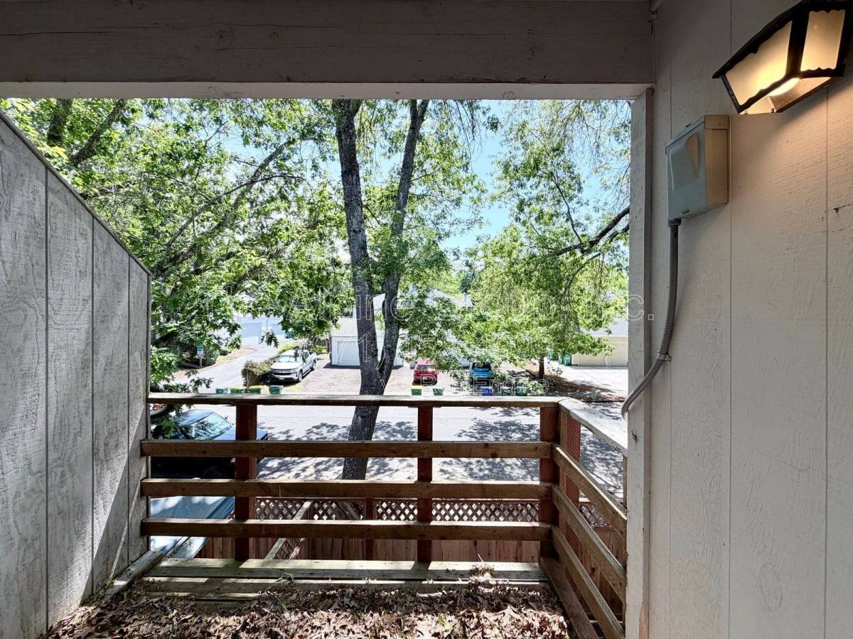 Apartment for rent at 13325 SW 17th St, Beaverton, OR 97008