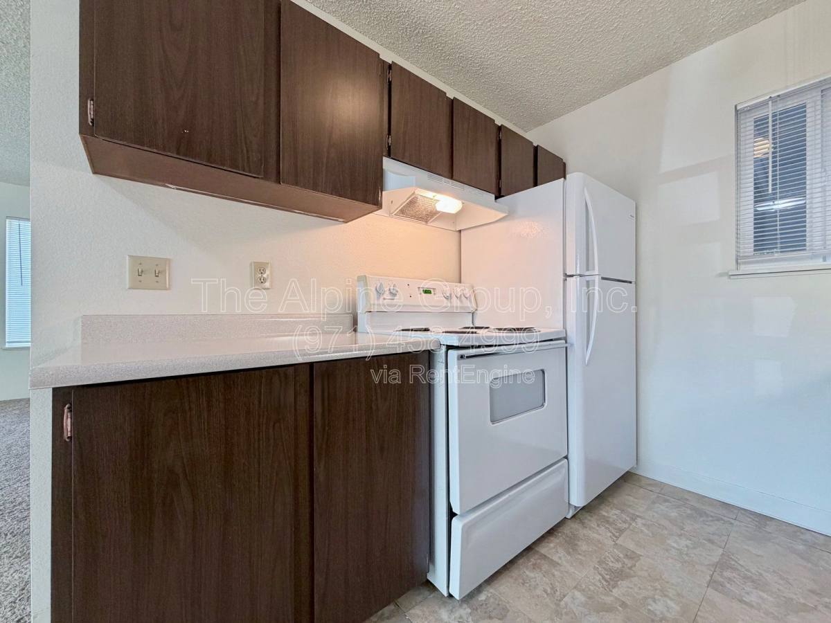 Apartment for rent at 13325 SW 17th St, Beaverton, OR 97008