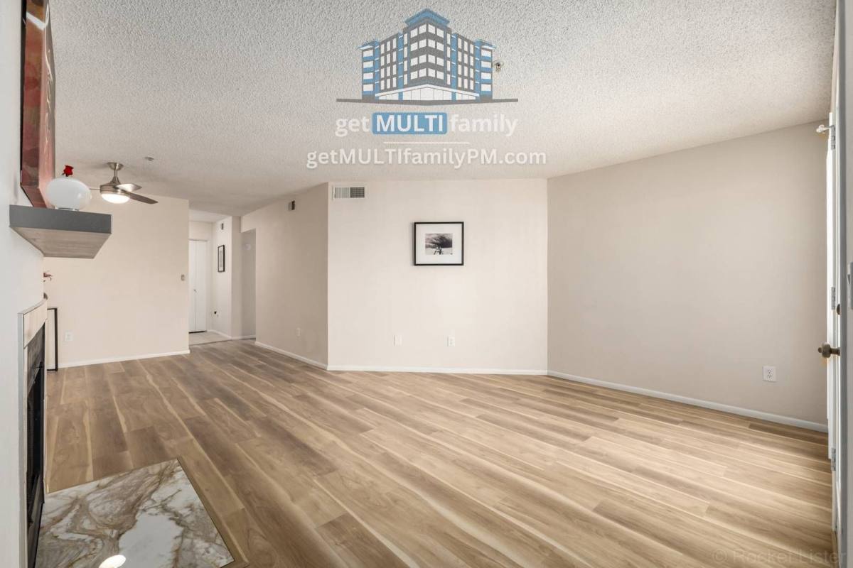 Condo for rent at 11640 N 51st Ave #237, Glendale, AZ 85304
