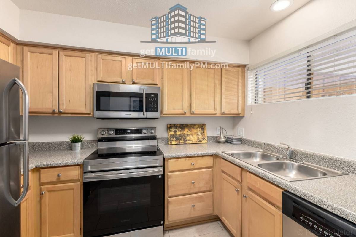 Condo for rent at 11640 N 51st Ave #237, Glendale, AZ 85304