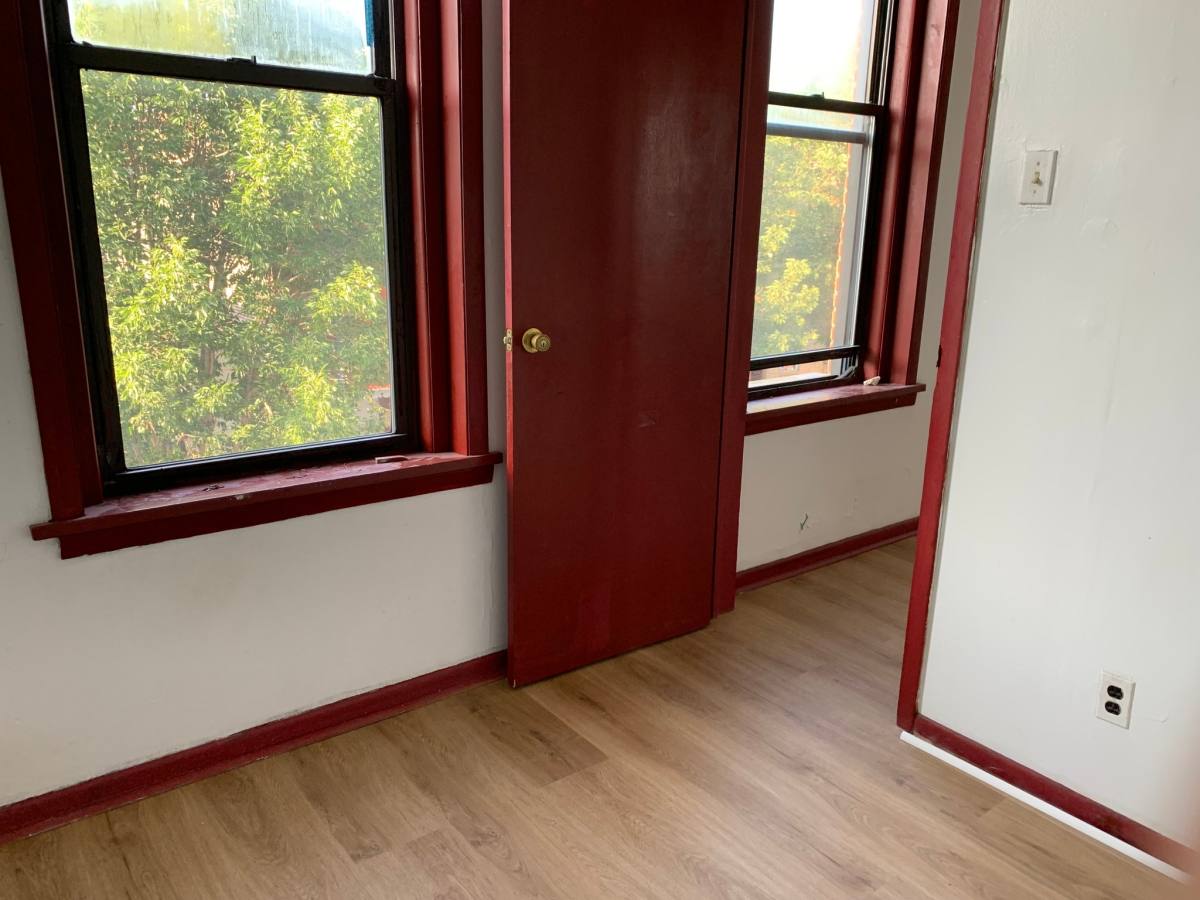 Apartment for rent at 259 W Alexander St #3, Chicago, IL 60616