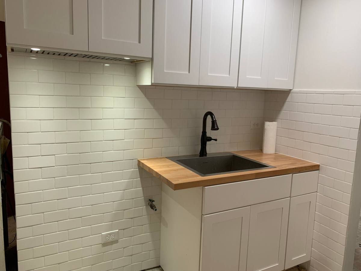 Apartment for rent at 259 W Alexander St #3, Chicago, IL 60616