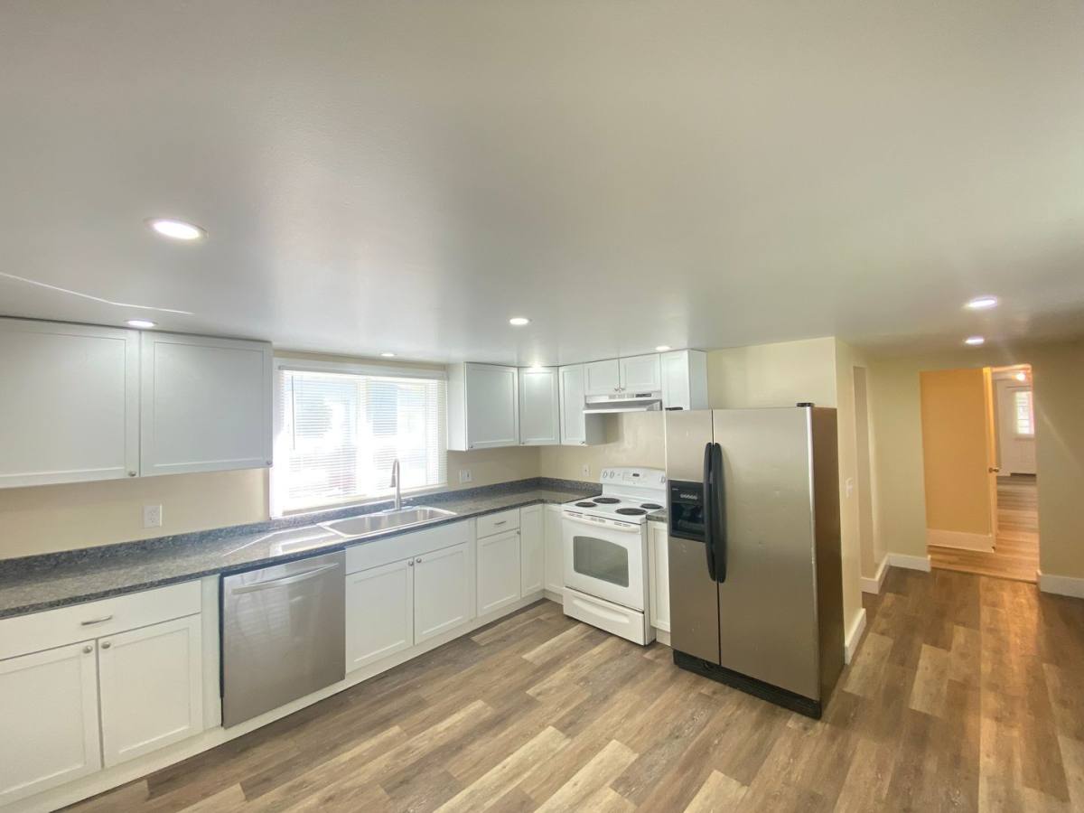 Apartment for rent at 77 Franklin St, Somersworth, NH 03878