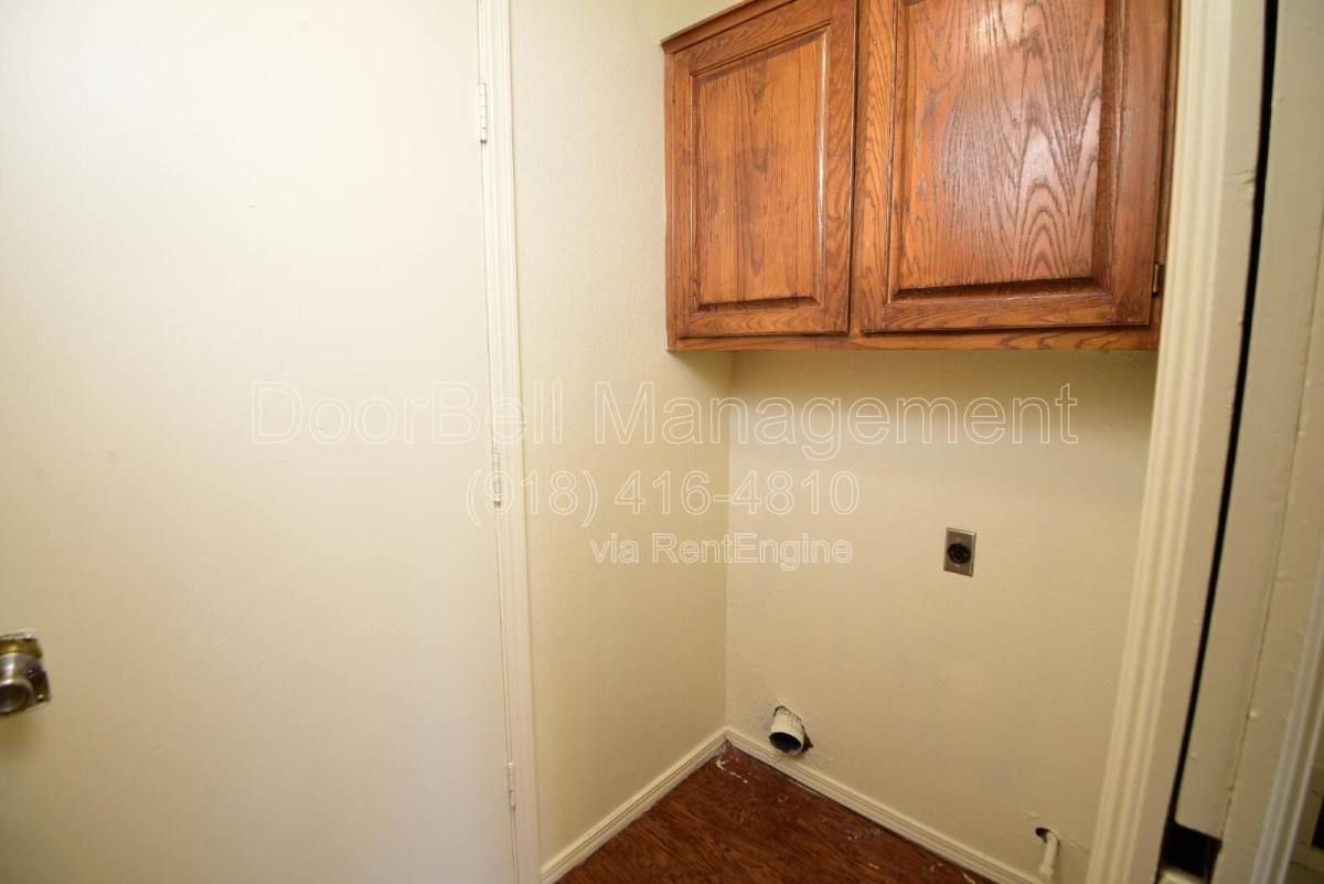 Apartment for rent at 1514 E 73rd Place, Tulsa, OK 74136