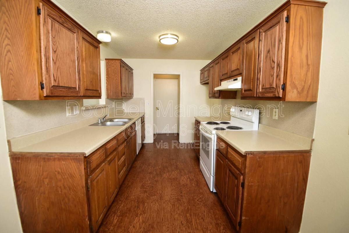 Apartment for rent at 1514 E 73rd Place, Tulsa, OK 74136