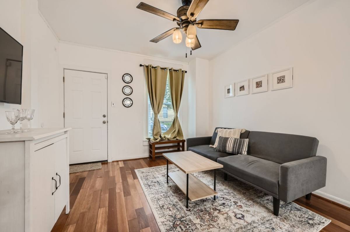 House for rent at 29 N Belnord Ave, Baltimore, MD 21224