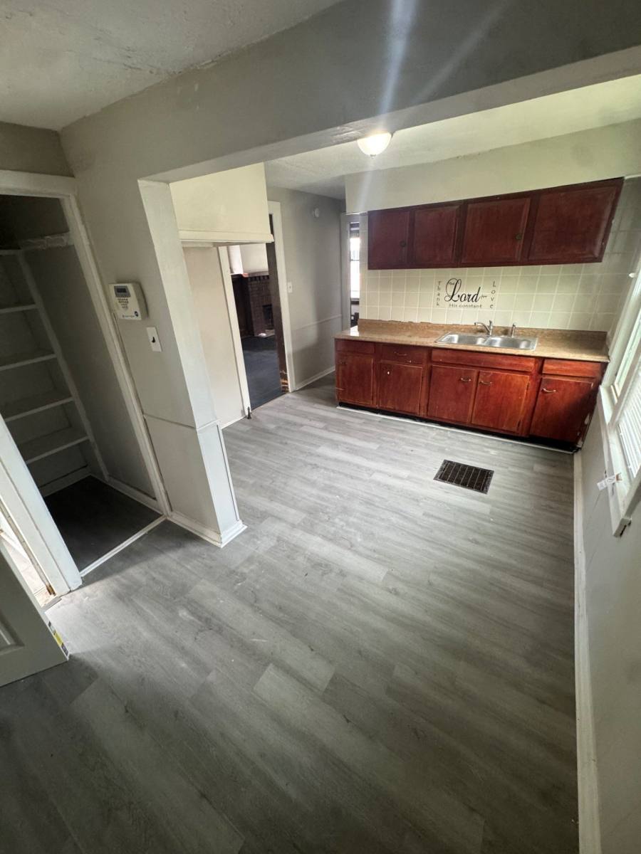 House for rent at 9520 Marah Ave, Cleveland, OH 44104