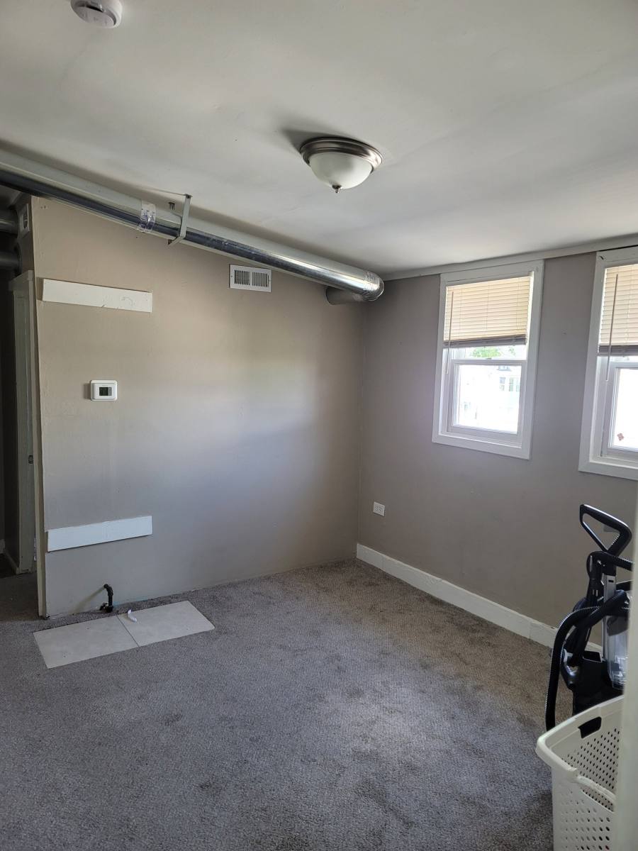 Apartment for rent at 232 Elm St #4, Holyoke, MA 01040