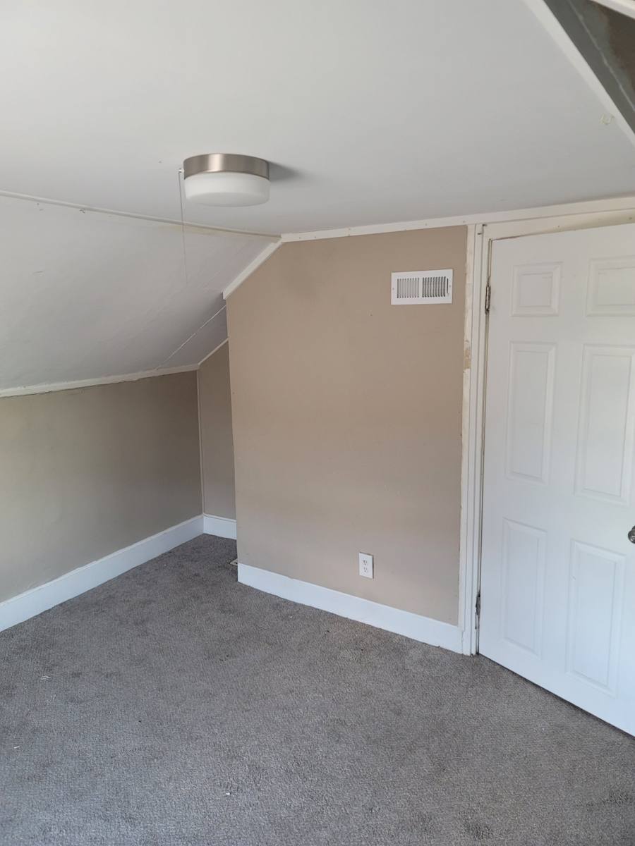 Apartment for rent at 232 Elm St #4, Holyoke, MA 01040