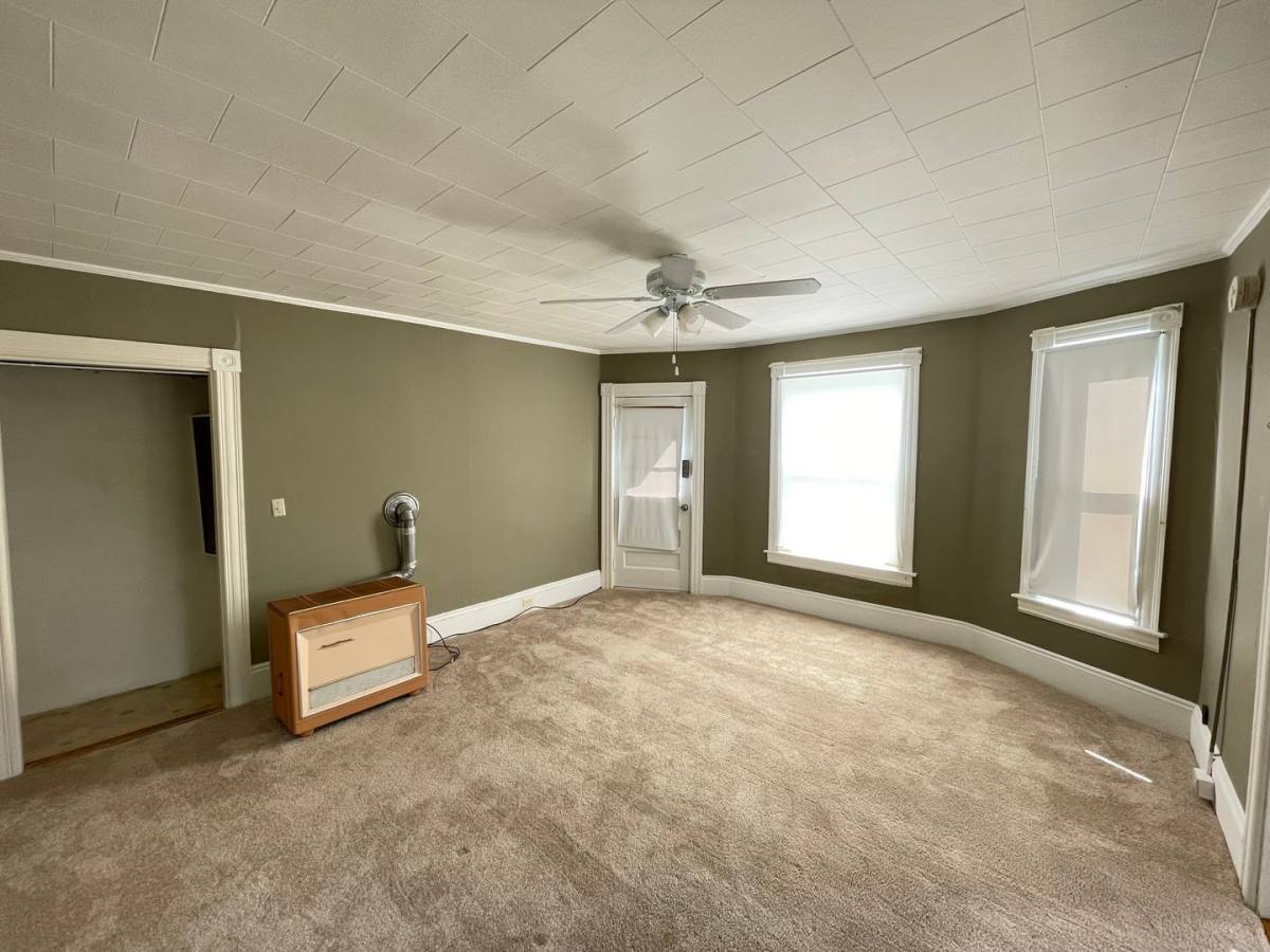Apartment for rent at 601 Hevey St #5, Manchester, NH 03102