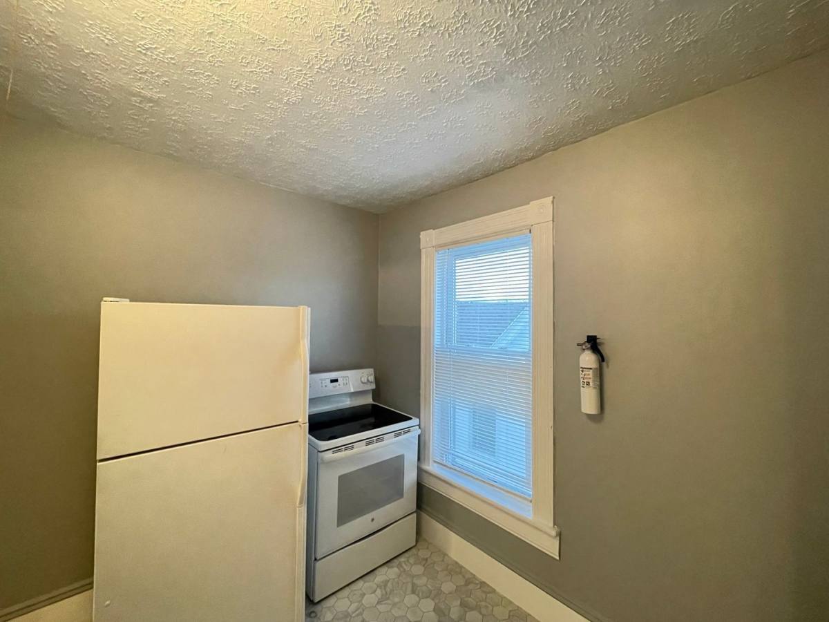 Apartment for rent at 601 Hevey St #5, Manchester, NH 03102