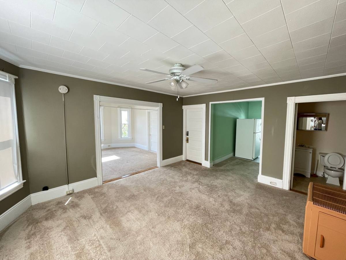 Apartment for rent at 601 Hevey St #5, Manchester, NH 03102