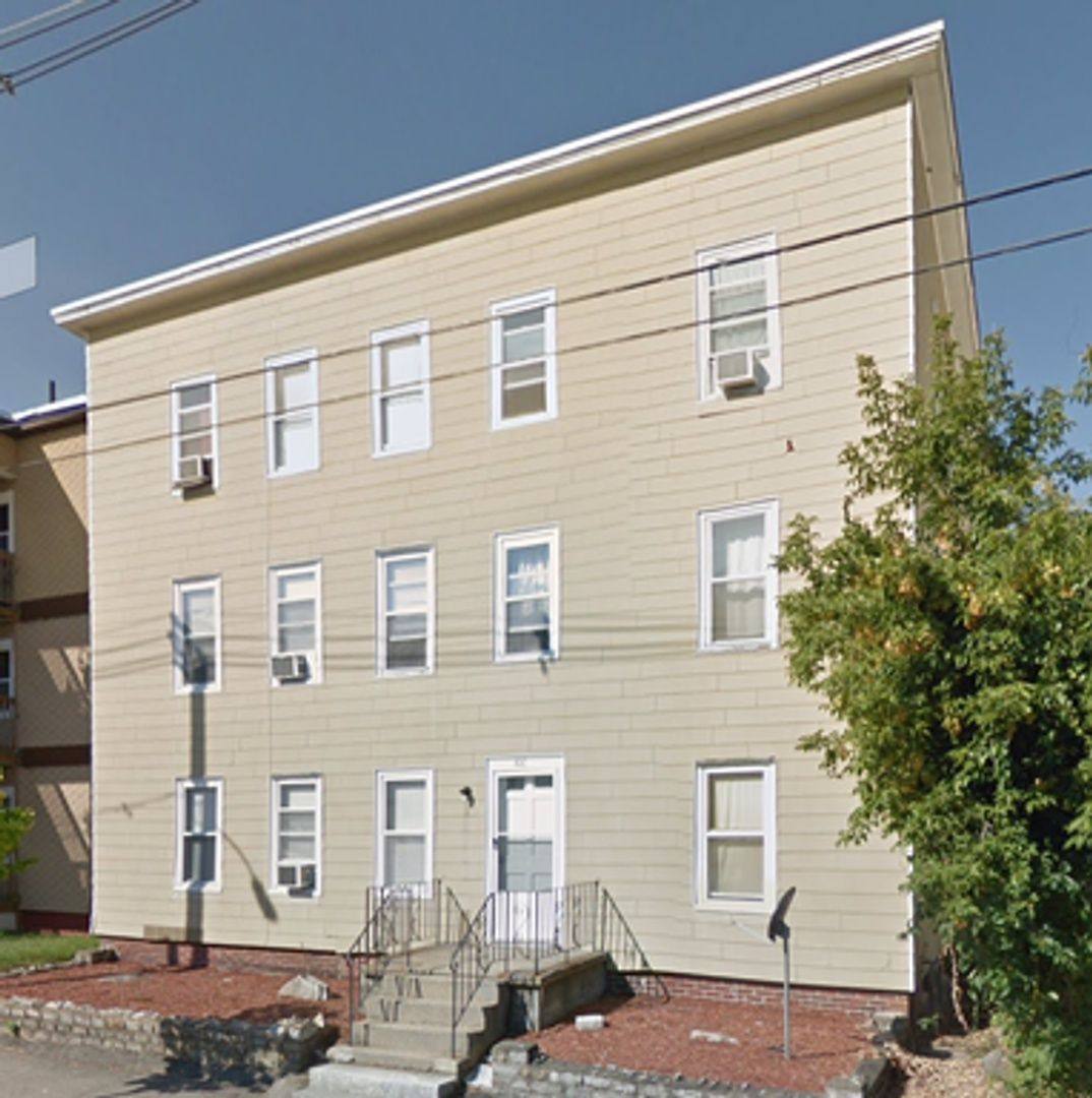 Apartment for rent at 416 Rimmon St #6, Manchester, NH 03102