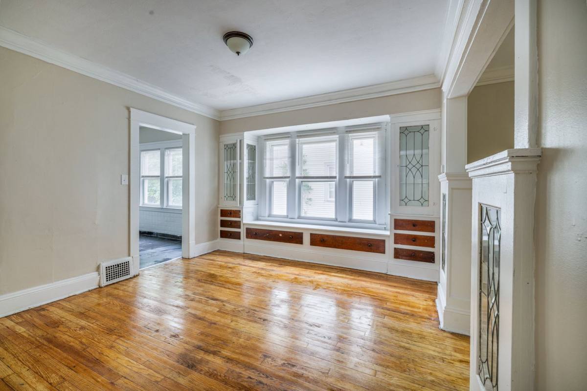 Apartment for rent at 12401 Parkhill Ave, Cleveland, OH 44120