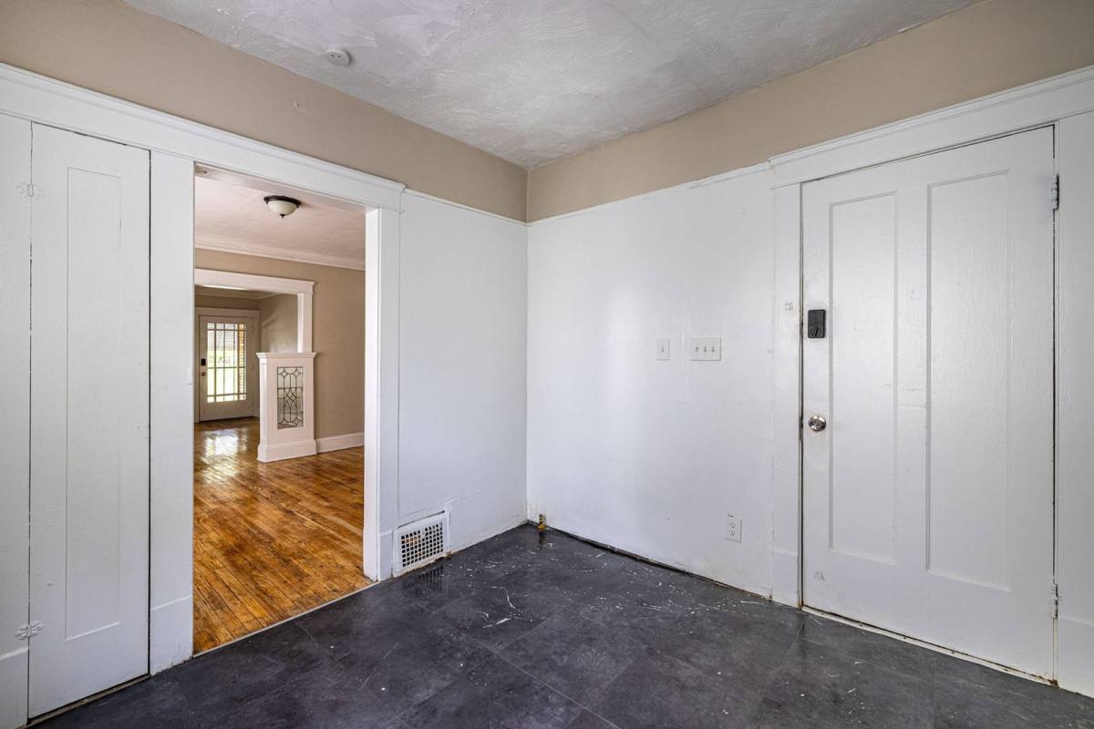 Apartment for rent at 12401 Parkhill Ave, Cleveland, OH 44120