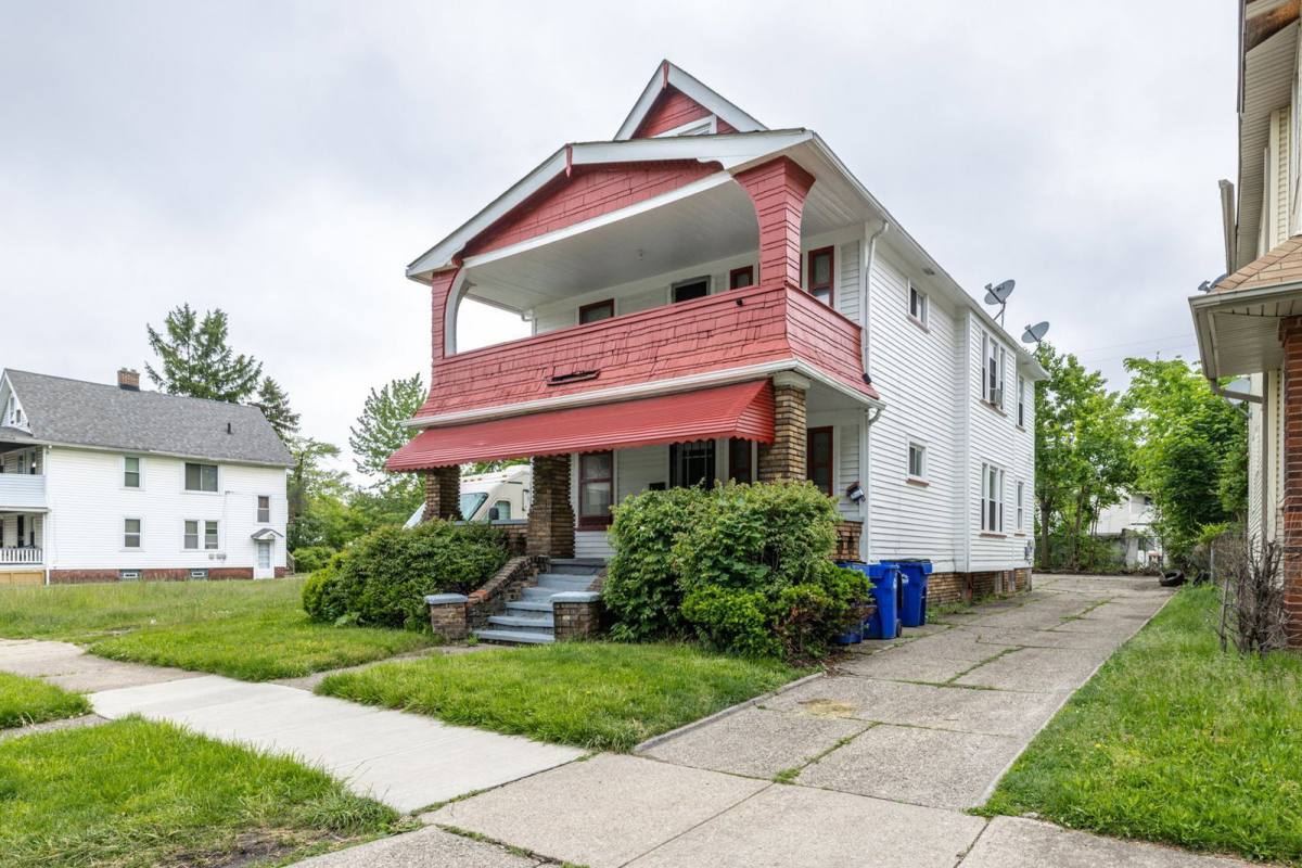 Apartment for rent at 12401 Parkhill Ave, Cleveland, OH 44120