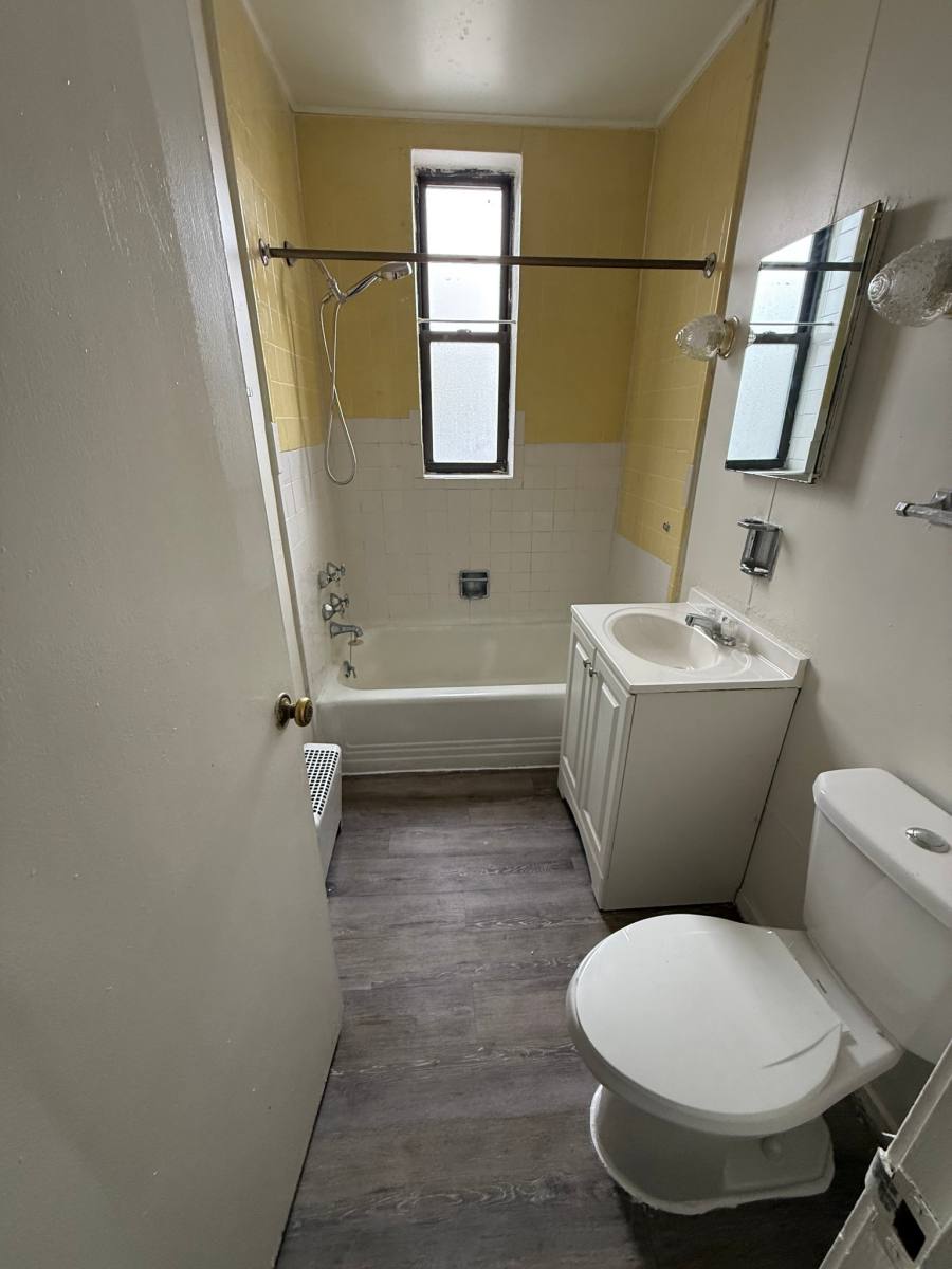 Apartment for rent at 276 Collins St #305, Hartford, CT 06105