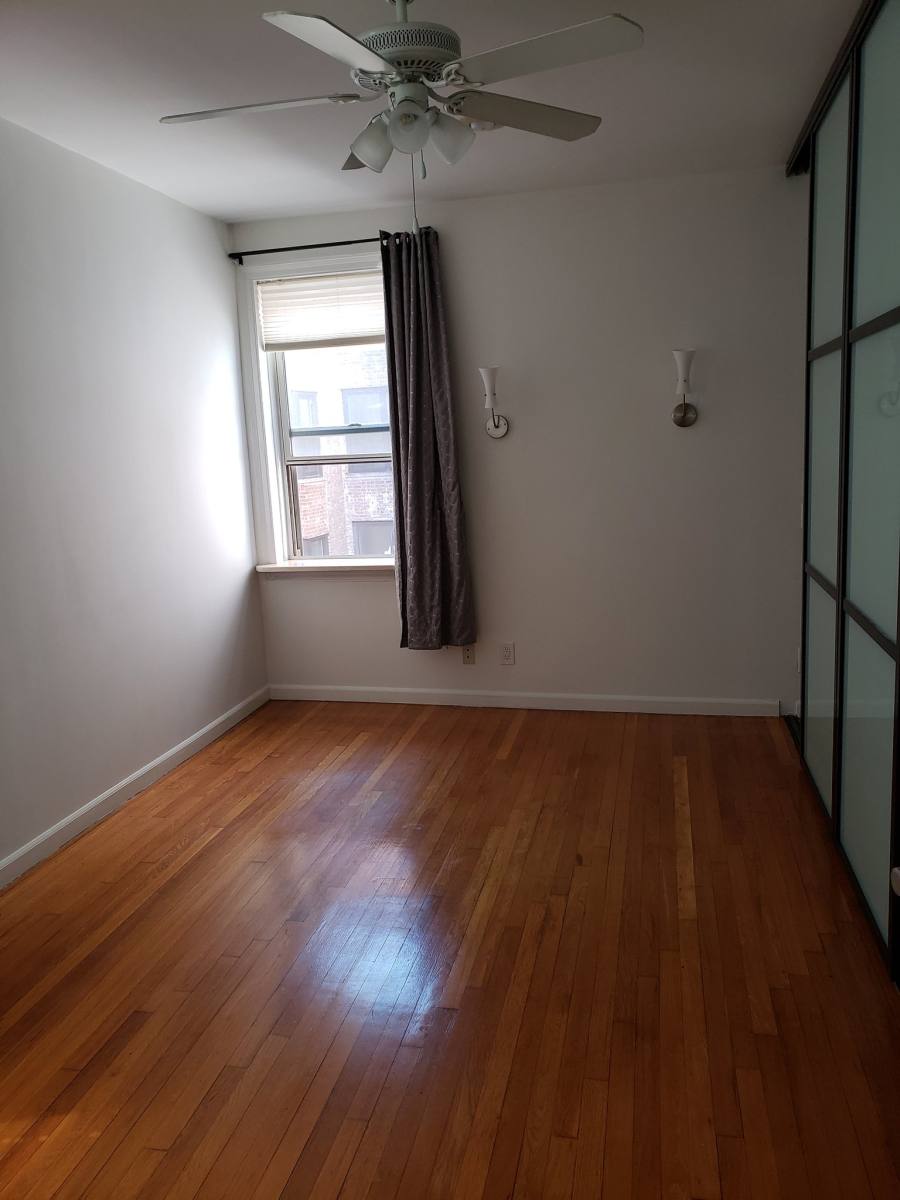 Apartment for rent at 280 Ocean Parkway #4V, Brooklyn, NY 11218