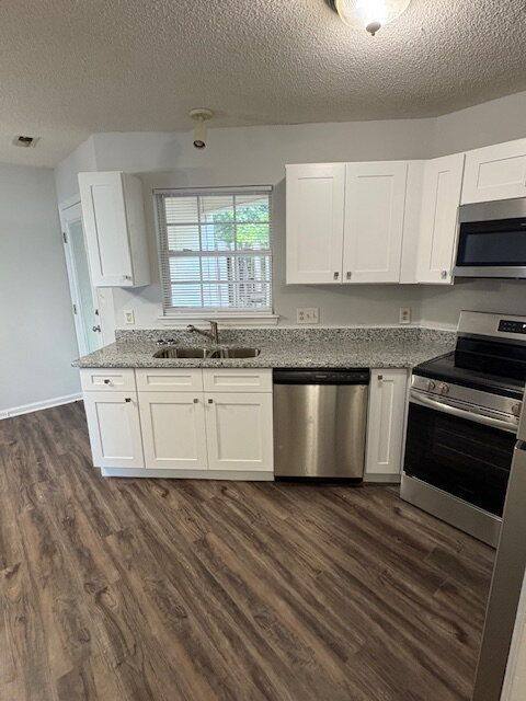 Apartment for rent at 2511 Bluff View Court #B, Greenville, NC 27834