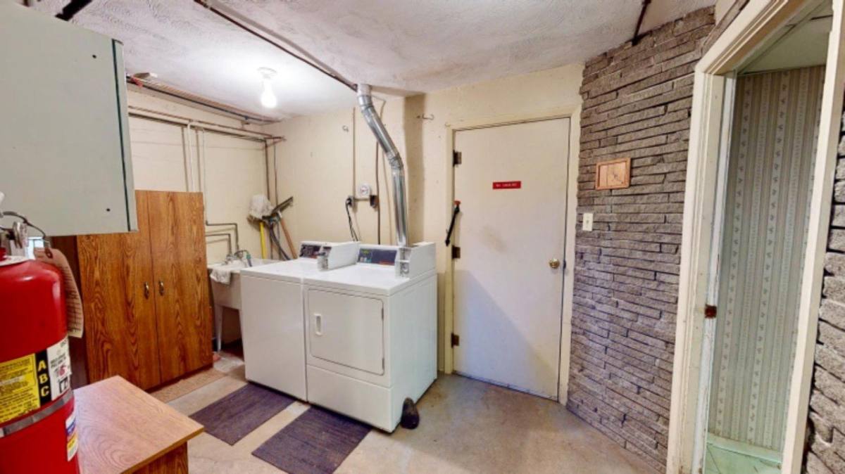 Apartment for rent at 8543 Cottonwood Dr #4, Cincinnati, OH 45231