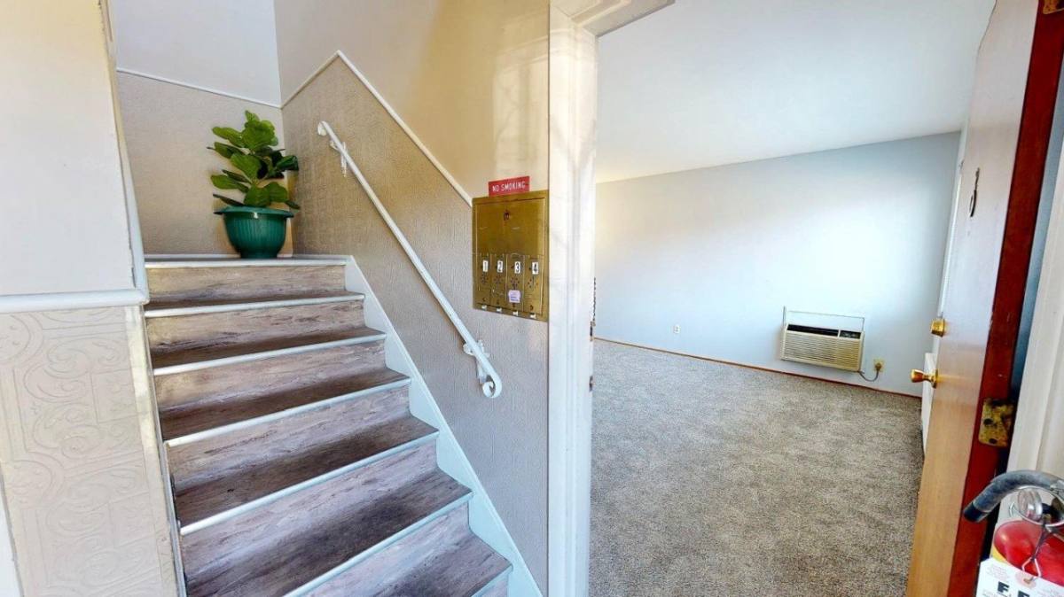 Apartment for rent at 8543 Cottonwood Dr #4, Cincinnati, OH 45231