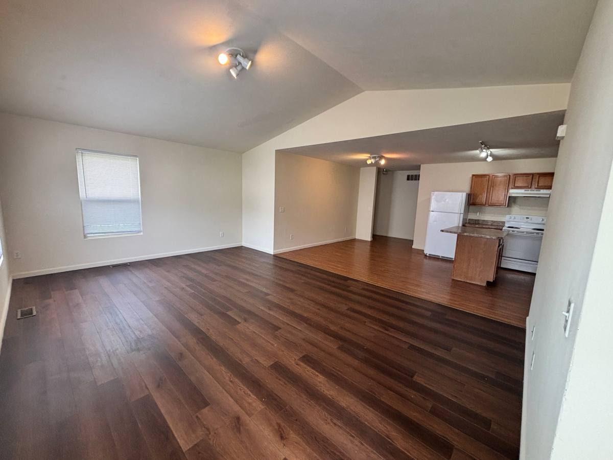 House for rent at 1329 Fraternity Village, Kalamazoo, MI 49006