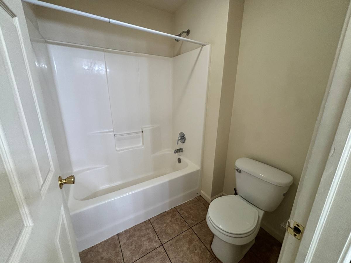 House for rent at 1329 Fraternity Village, Kalamazoo, MI 49006