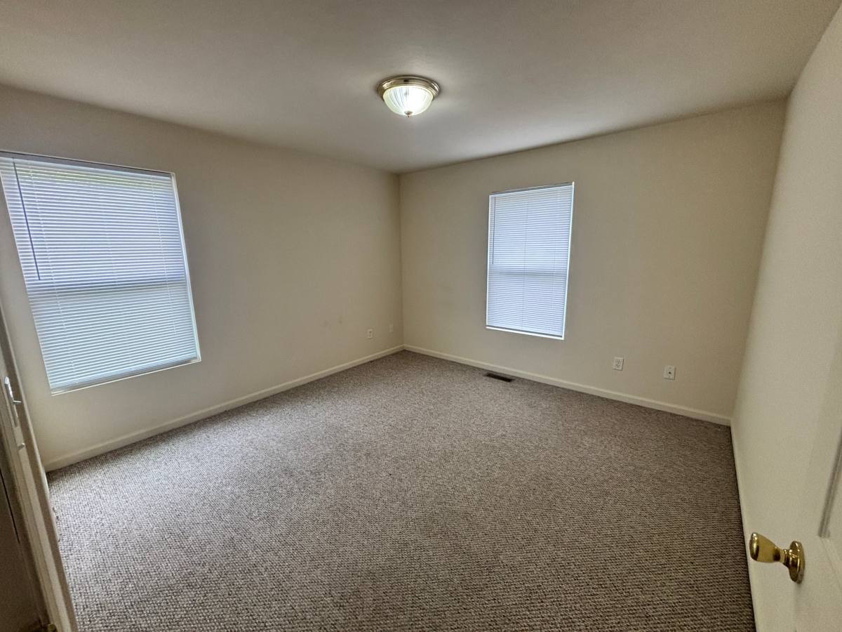 House for rent at 1329 Fraternity Village, Kalamazoo, MI 49006