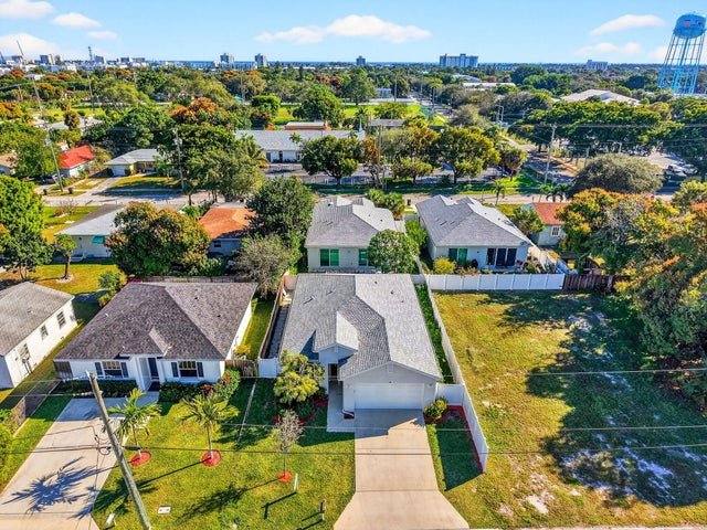 House for rent at 341 Oak Alley, Delray Beach, FL 33444