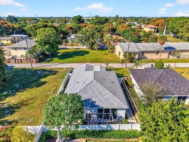 House for rent at 341 Oak Alley, Delray Beach, FL 33444