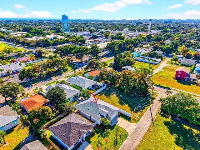 House for rent at 341 Oak Alley, Delray Beach, FL 33444