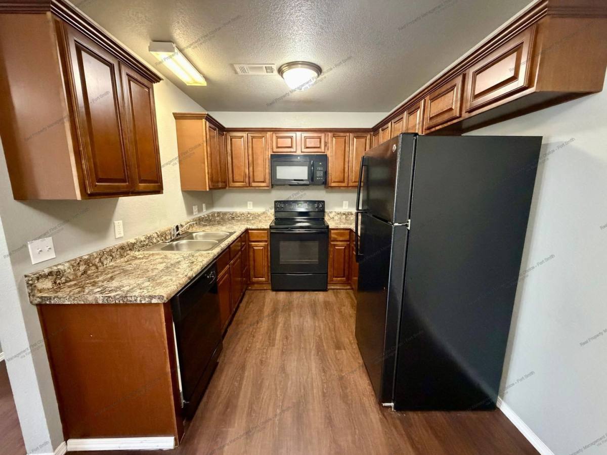 Apartment for rent at 2002 Ingalls Lane #A, Alma, AR 72921