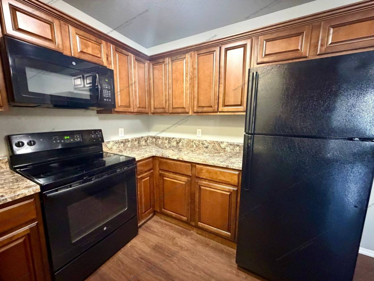Apartment for rent at 2002 Ingalls Lane #A, Alma, AR 72921