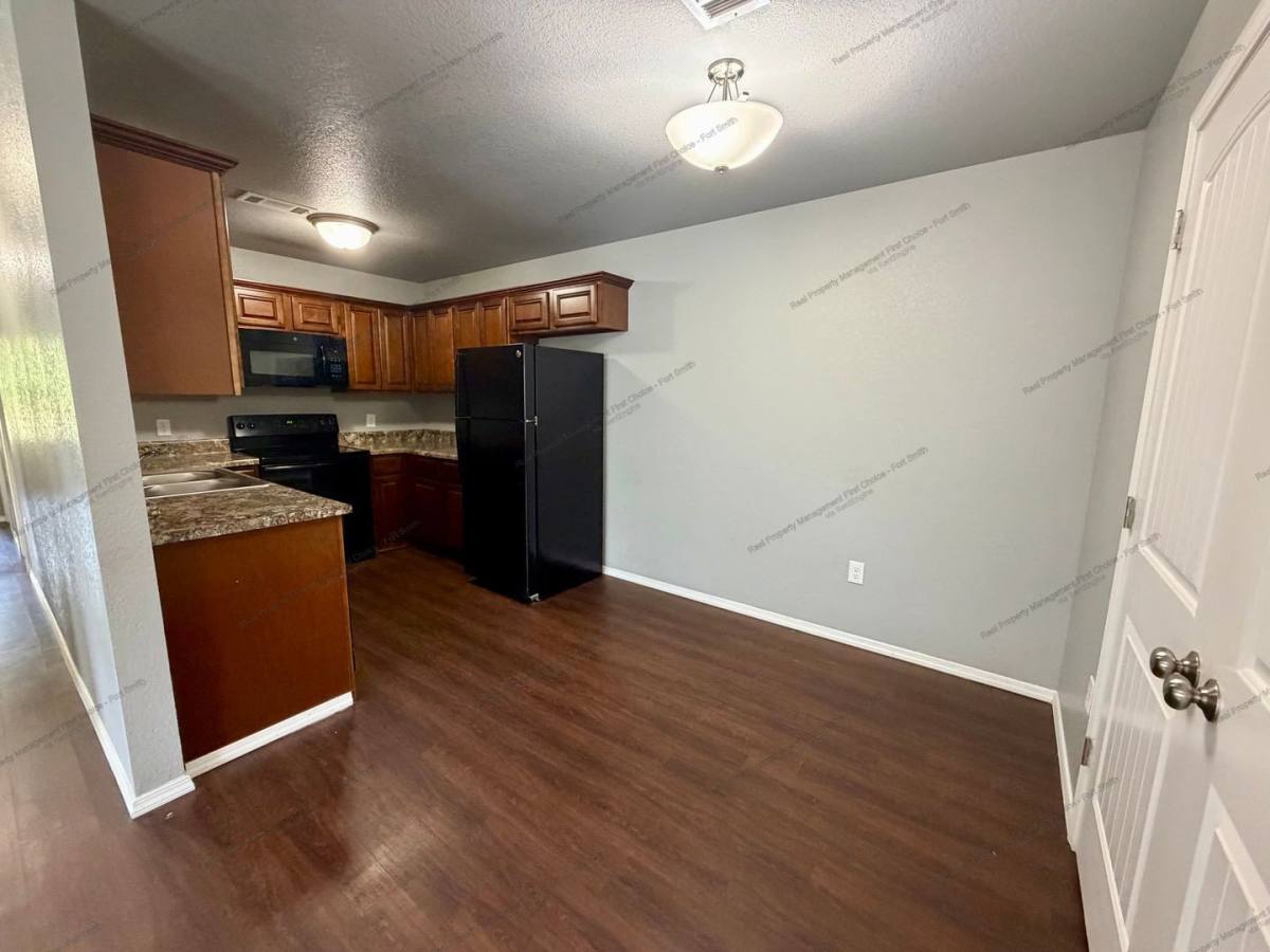 Apartment for rent at 2002 Ingalls Lane #A, Alma, AR 72921