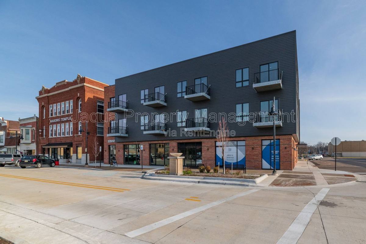 Condo for rent at 335 Center St #207, South Haven, MI 49090