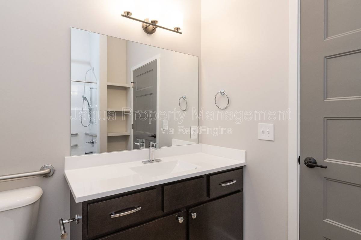 Condo for rent at 335 Center St #207, South Haven, MI 49090