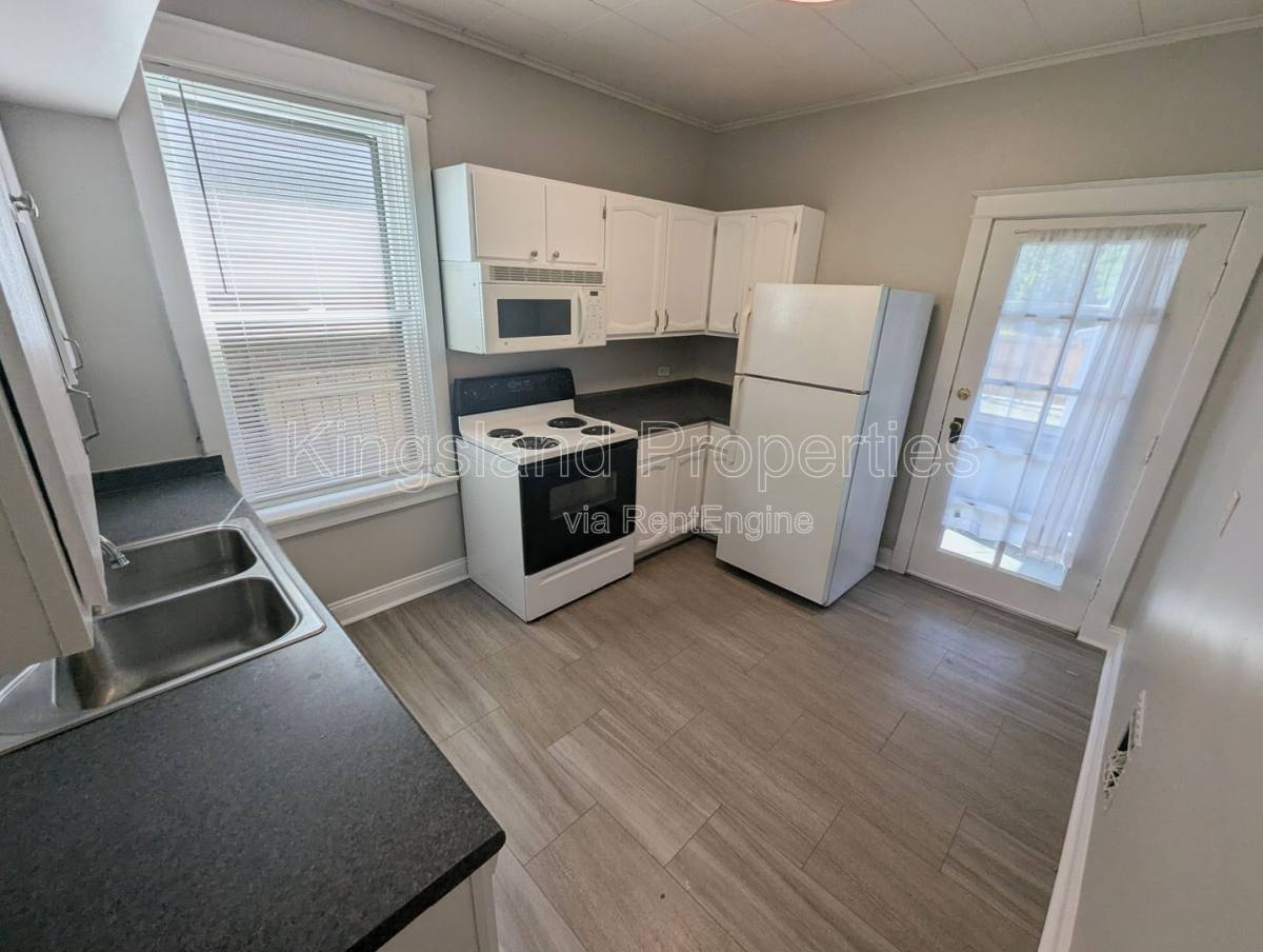 Apartment for rent at 5707 Dewey Ave #1F, Saint Louis, MO 63116