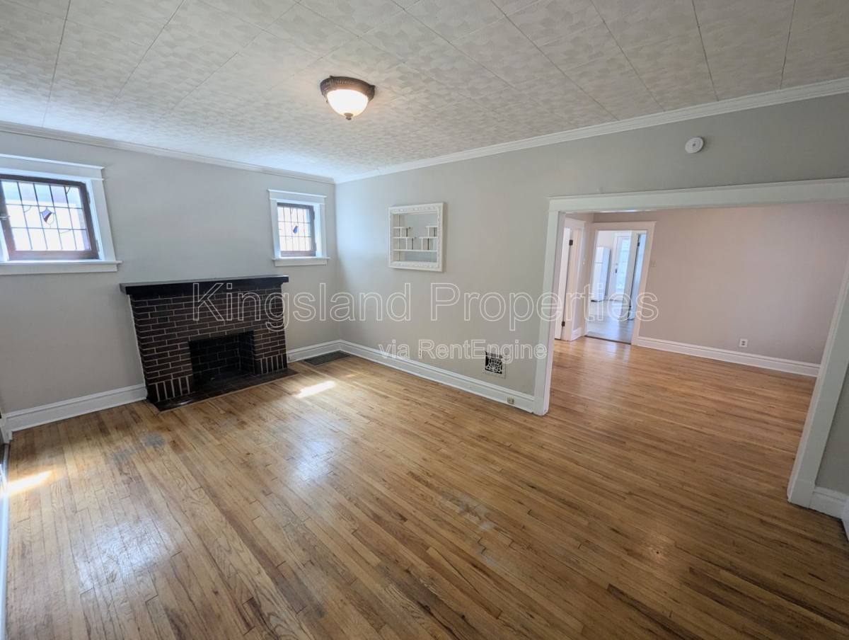 Apartment for rent at 5707 Dewey Ave #1F, Saint Louis, MO 63116