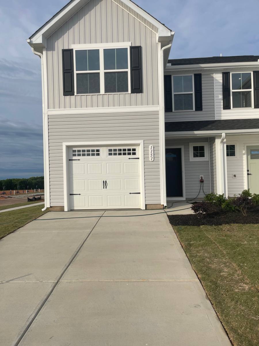 Townhouse for rent at 1151 Robins Nest Dr, Youngsville, NC 27596