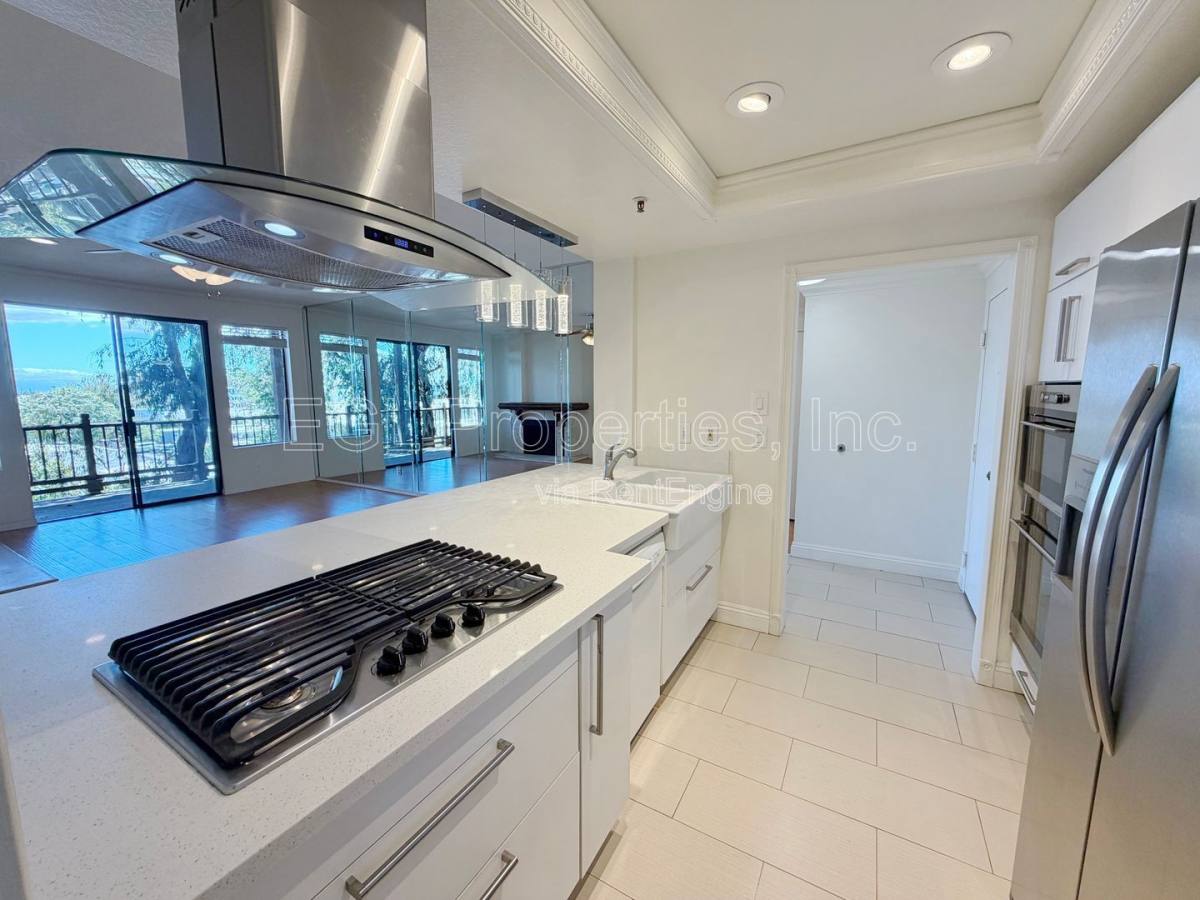Condo for rent at 2559 Plaza Del Amo #205, Torrance, CA 90503