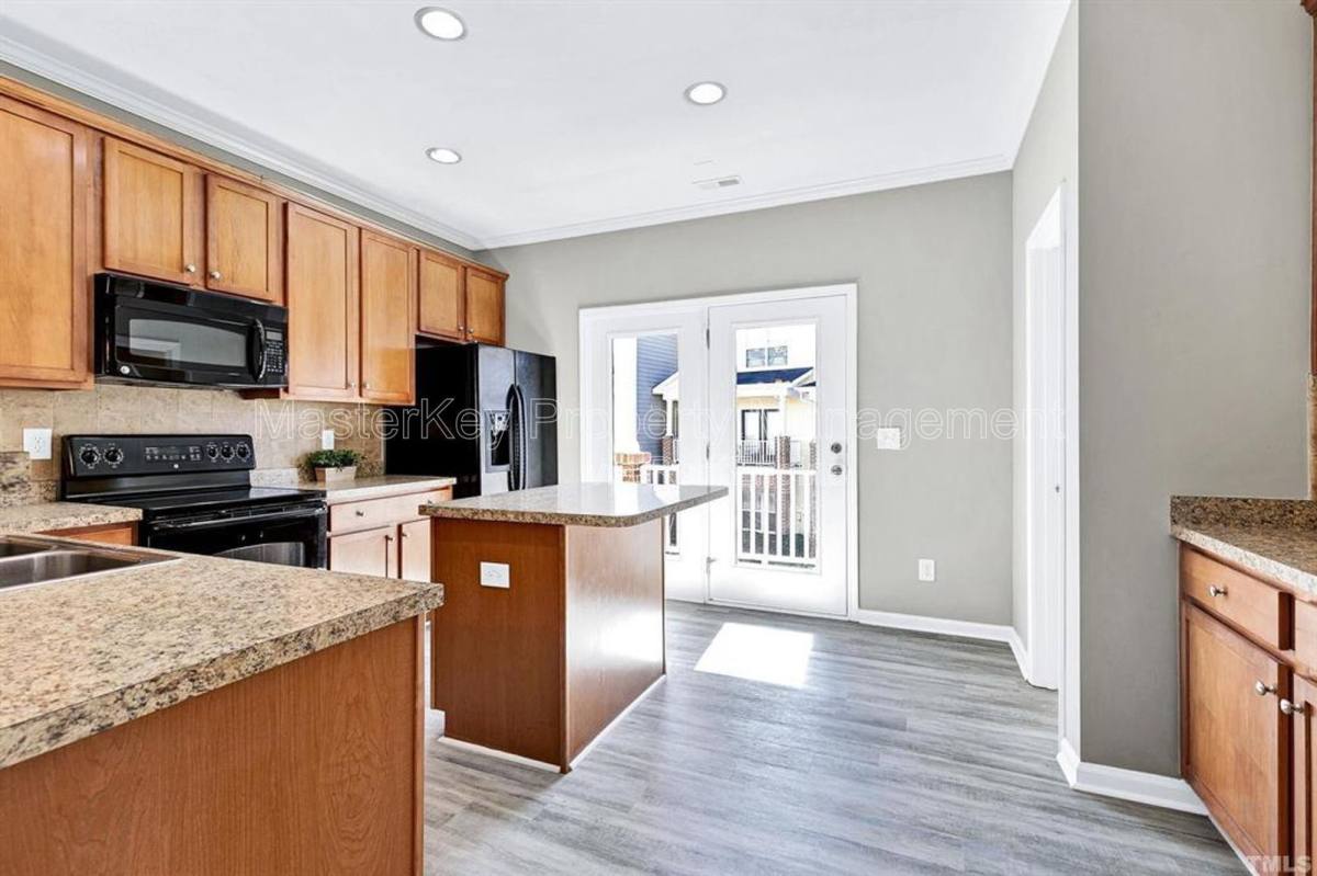 Townhouse for rent at 316 Kinellan Lane, Cary, NC 27519