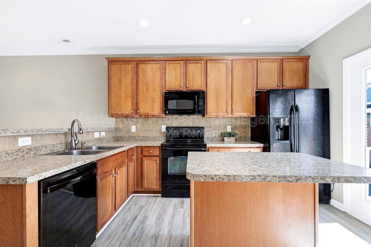 Townhouse for rent at 316 Kinellan Lane, Cary, NC 27519