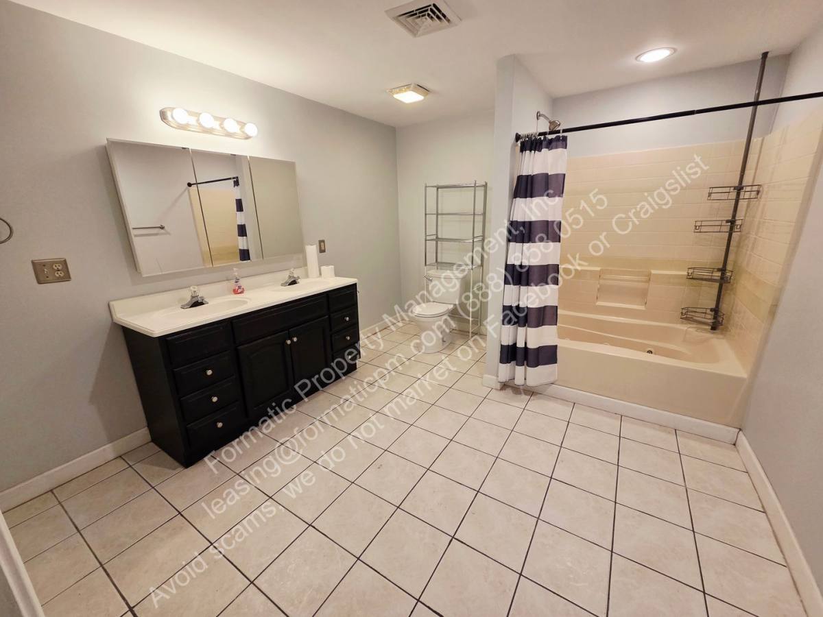 Apartment for rent at 38 W Market St #3, Wilkes Barre, PA 18701