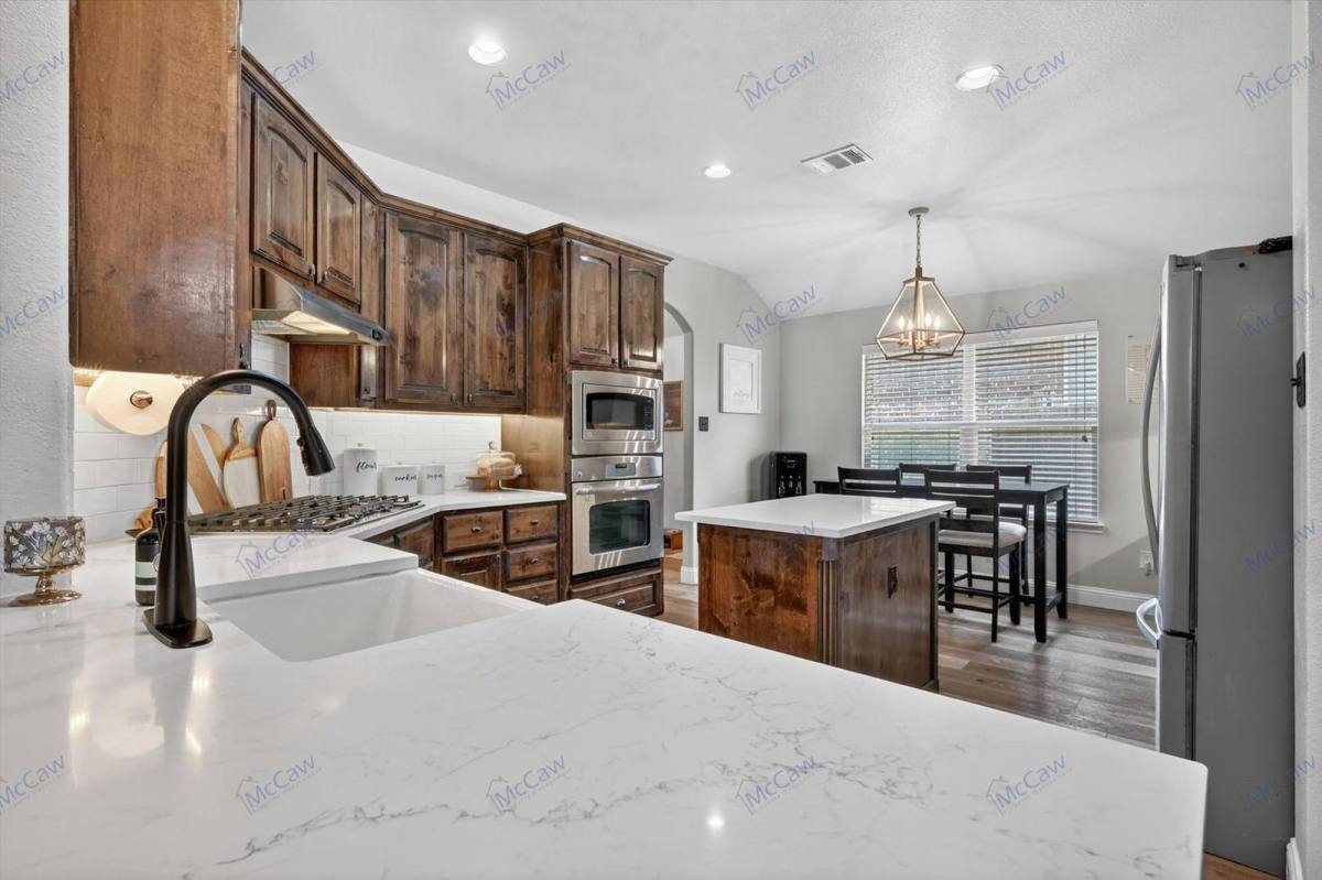 House for rent at 1060 Shady Lane Dr, Rockwall, TX 75087