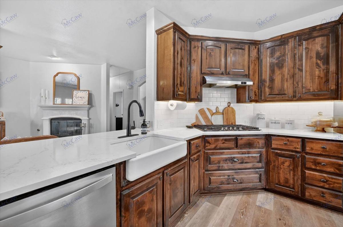 House for rent at 1060 Shady Lane Dr, Rockwall, TX 75087