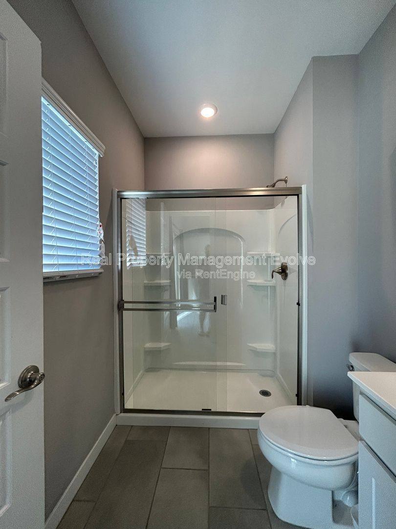 Townhouse for rent at 2244 W Laurie Lane, Phoenix, AZ 85021